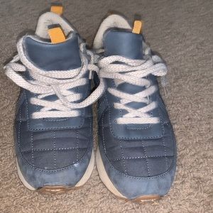 Zara sneakers… good used condition ‼️‼️